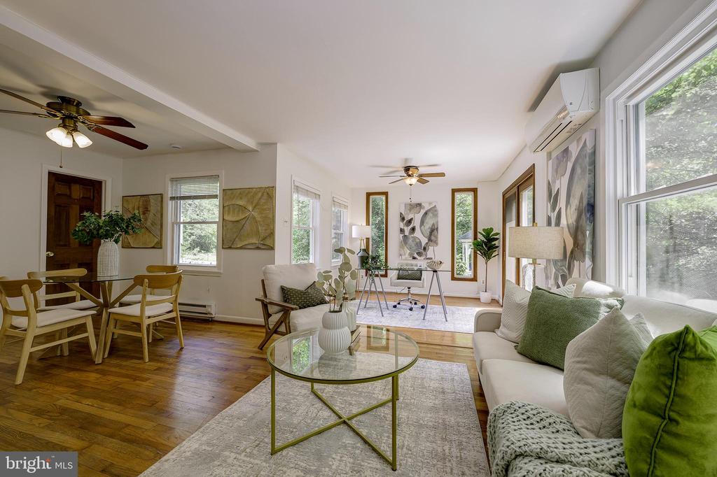 19 HILLSIDE ROAD A
