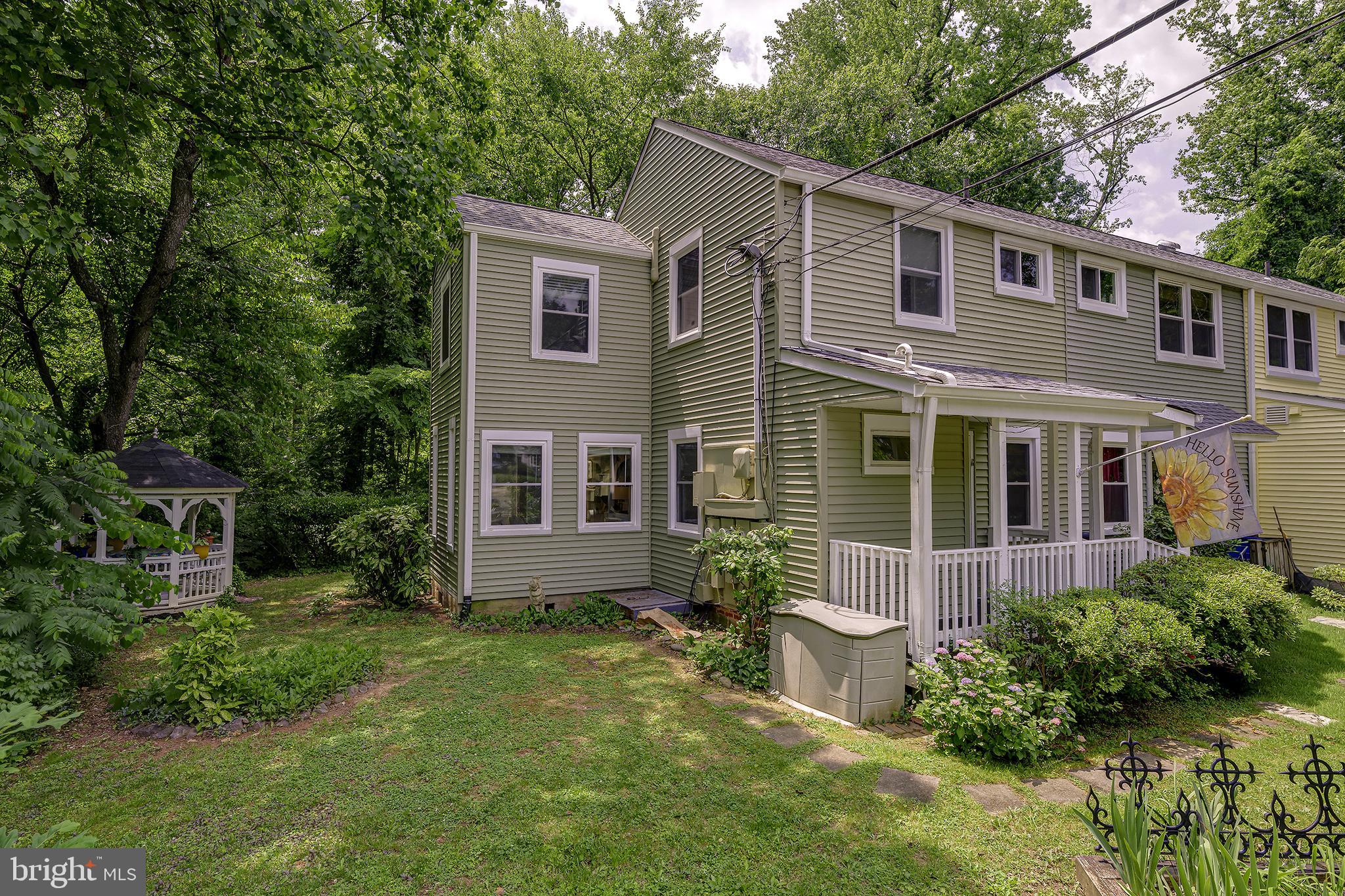19 HILLSIDE ROAD A