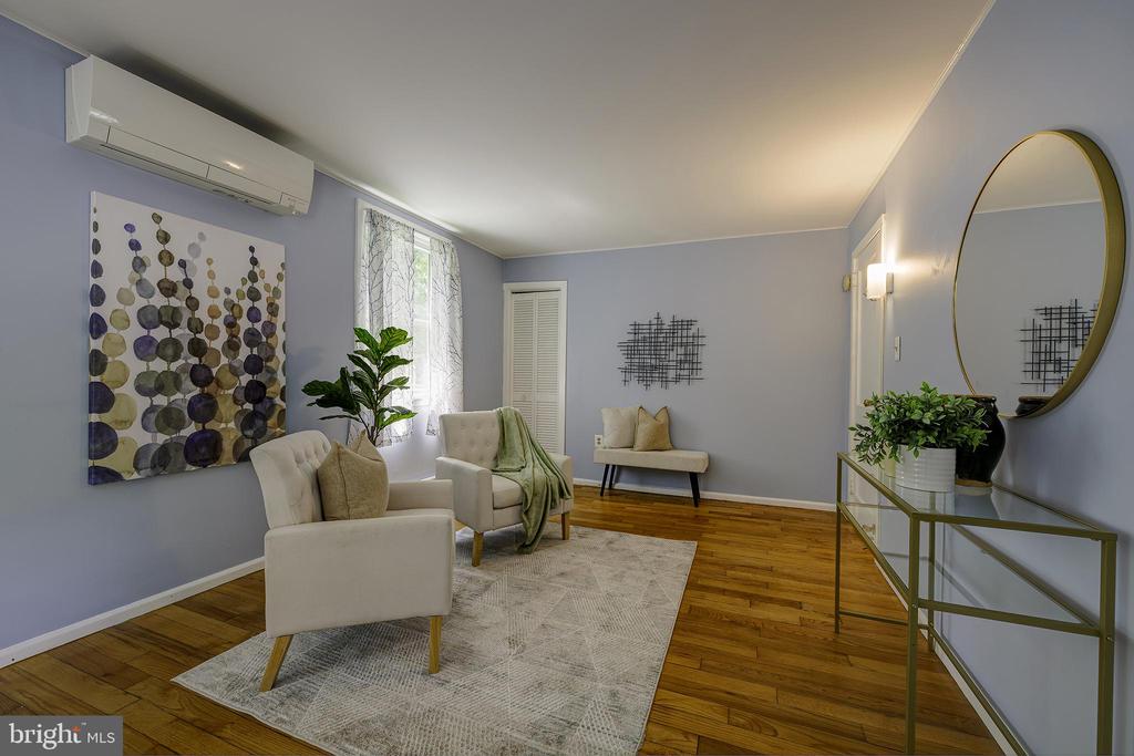 19 HILLSIDE ROAD A