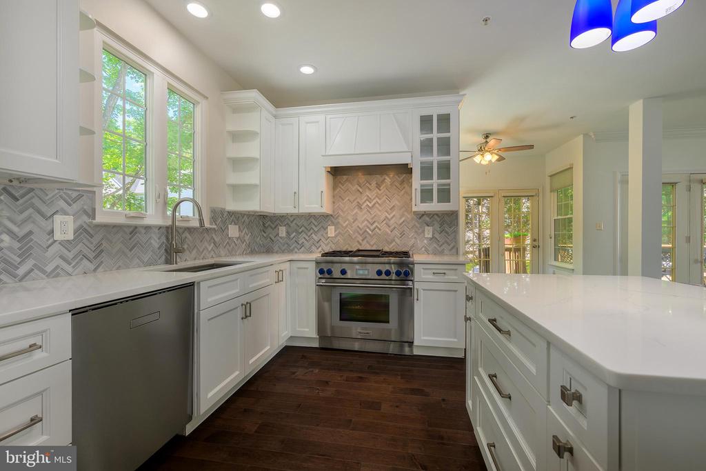 7414 QUIXOTE COURT