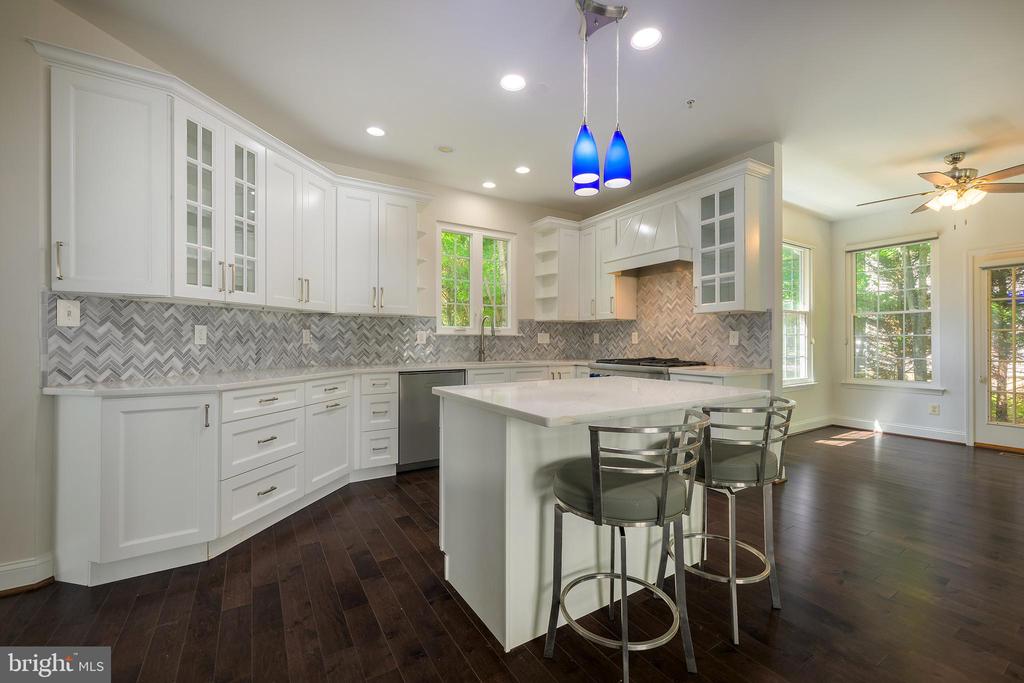7414 QUIXOTE COURT