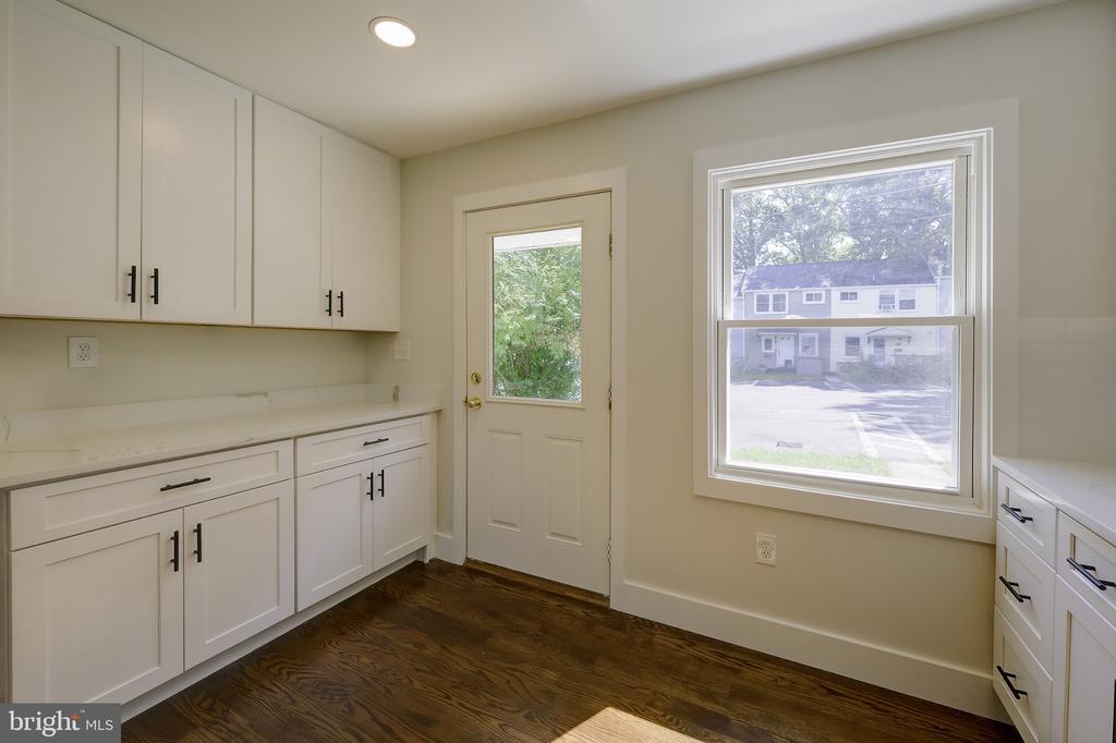 53 RIDGE ROAD