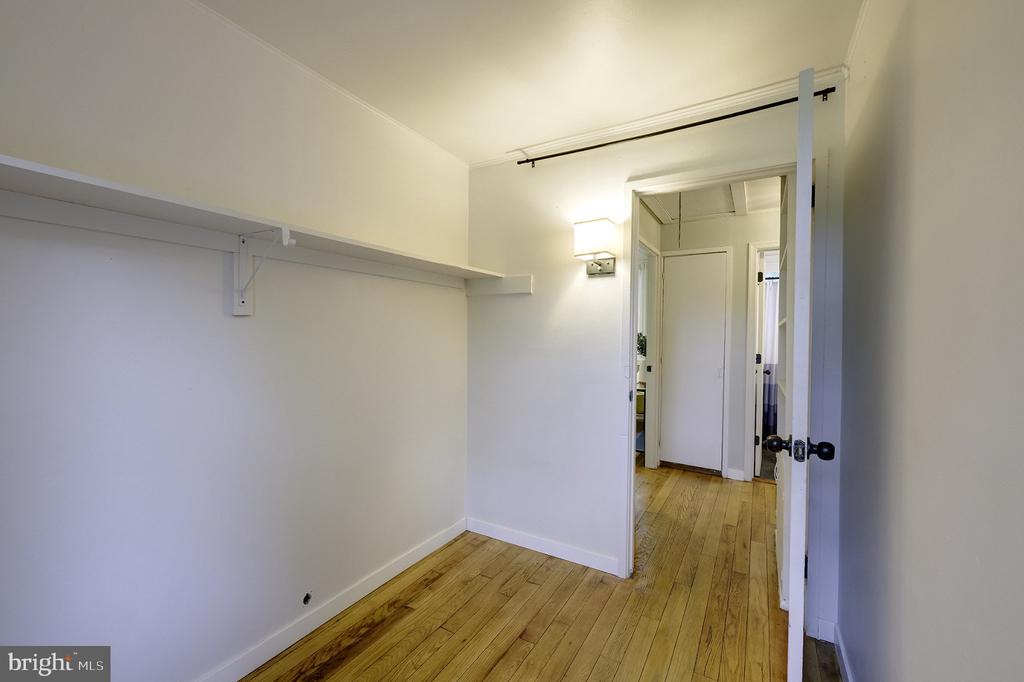 9 SOUTHWAY