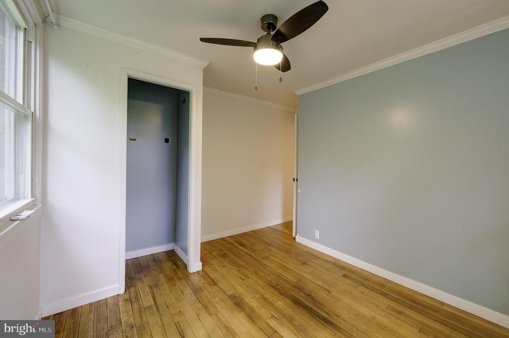 9 SOUTHWAY