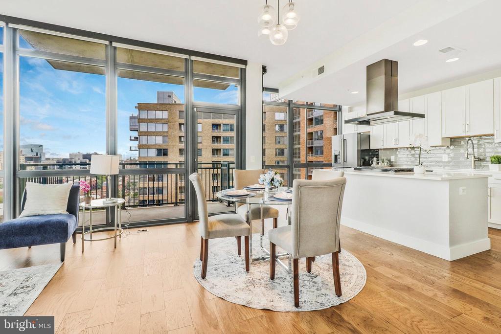 2000 CLARENDON BOULEVARD Unit: 805