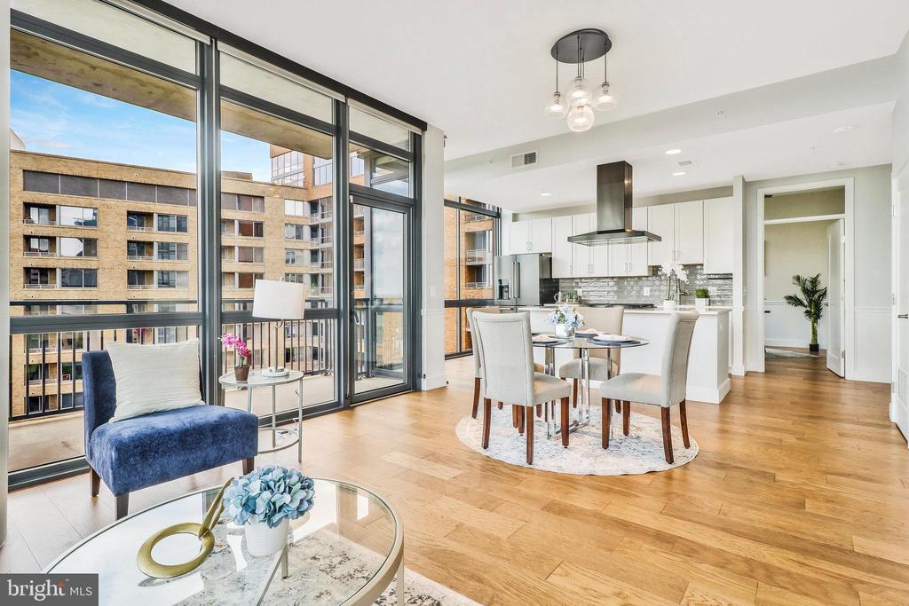 2000 CLARENDON BOULEVARD Unit: 805