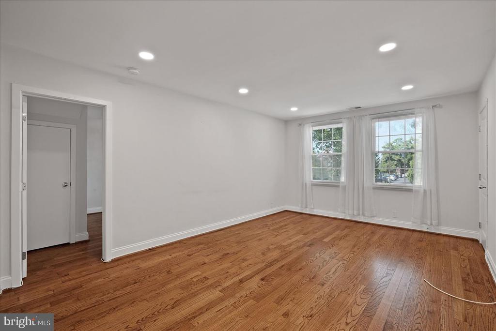 4416 34TH STREET S Unit: B2