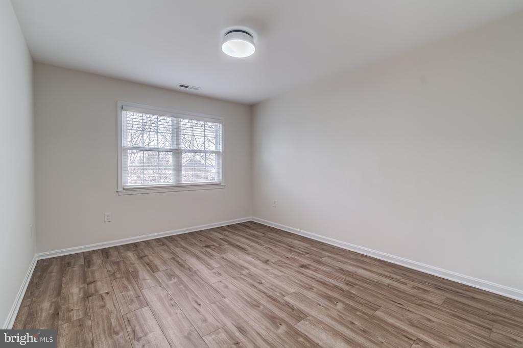 6403 SEVEN OAKS DRIVE