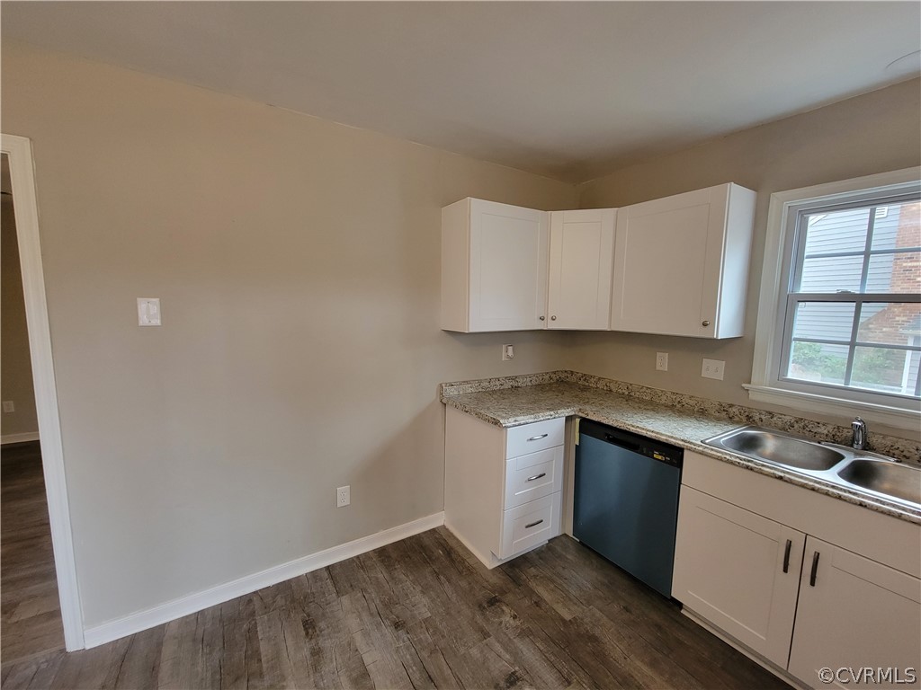 3401 Castlebury Dr