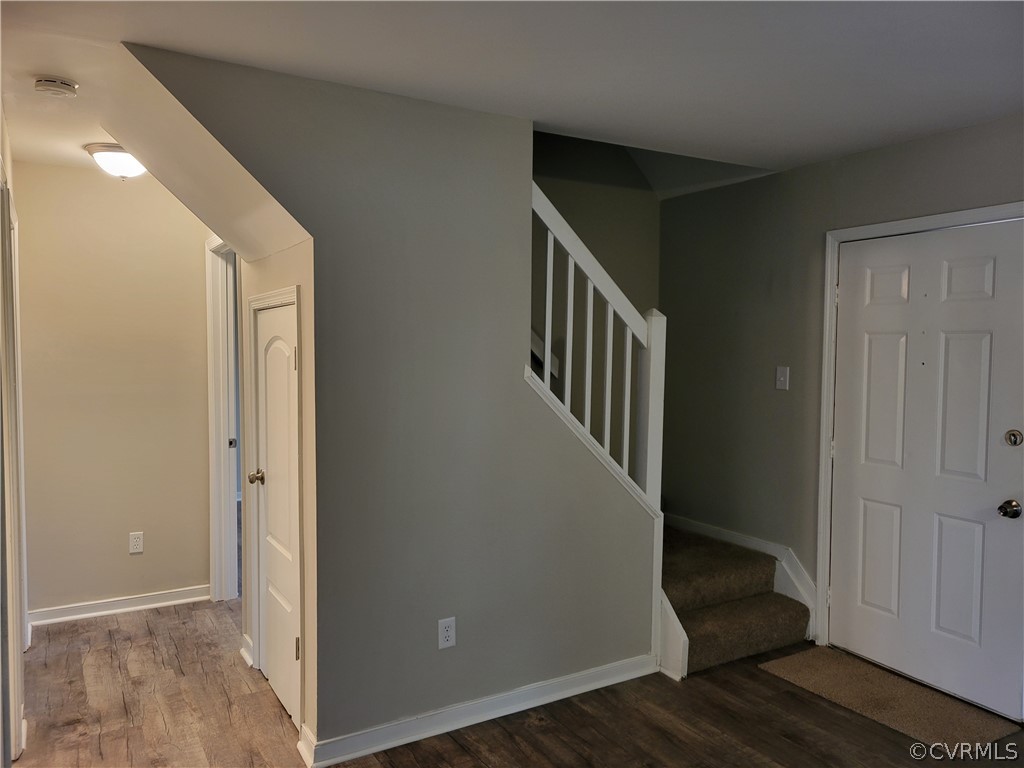3401 Castlebury Dr