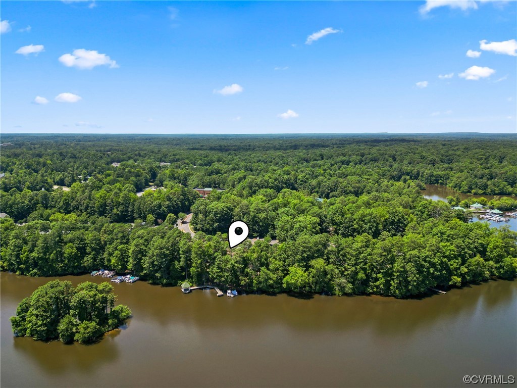 206 Water Pointe Ct