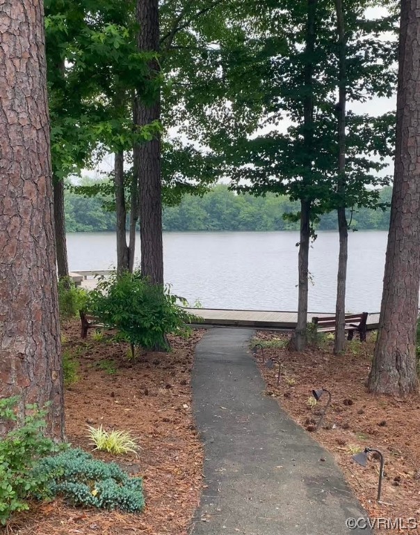 206 Water Pointe Ct
