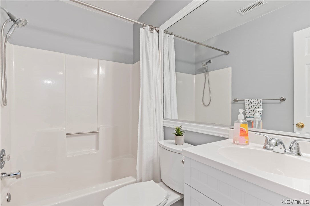 206 Water Pointe Ct