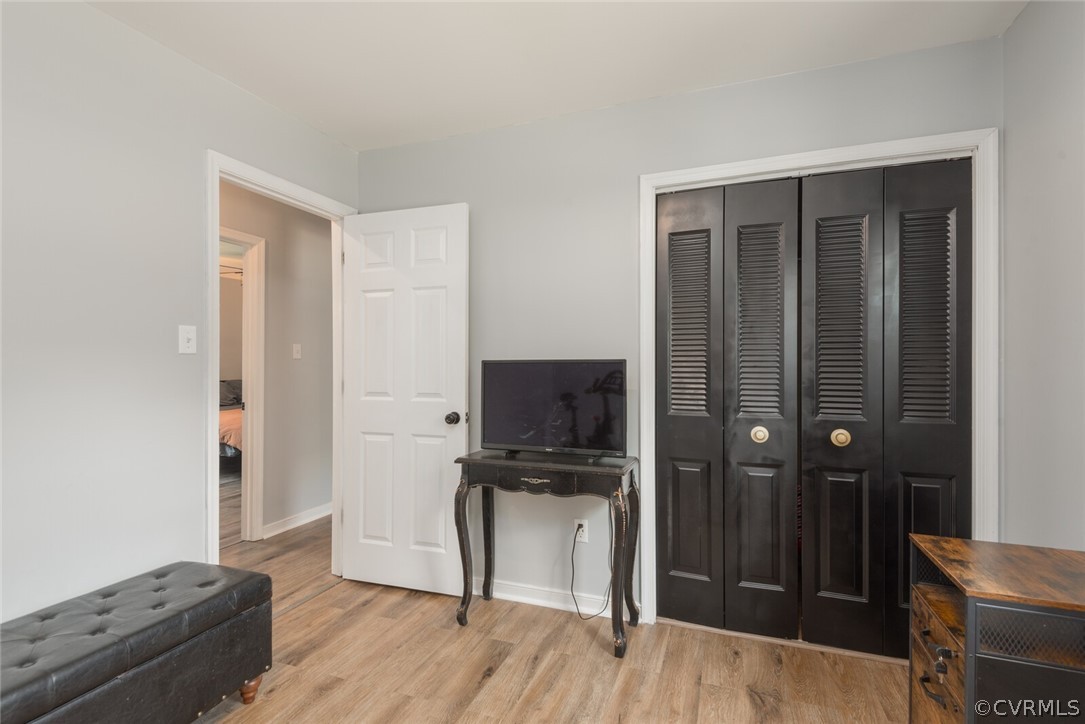 3136 Loganwood Dr