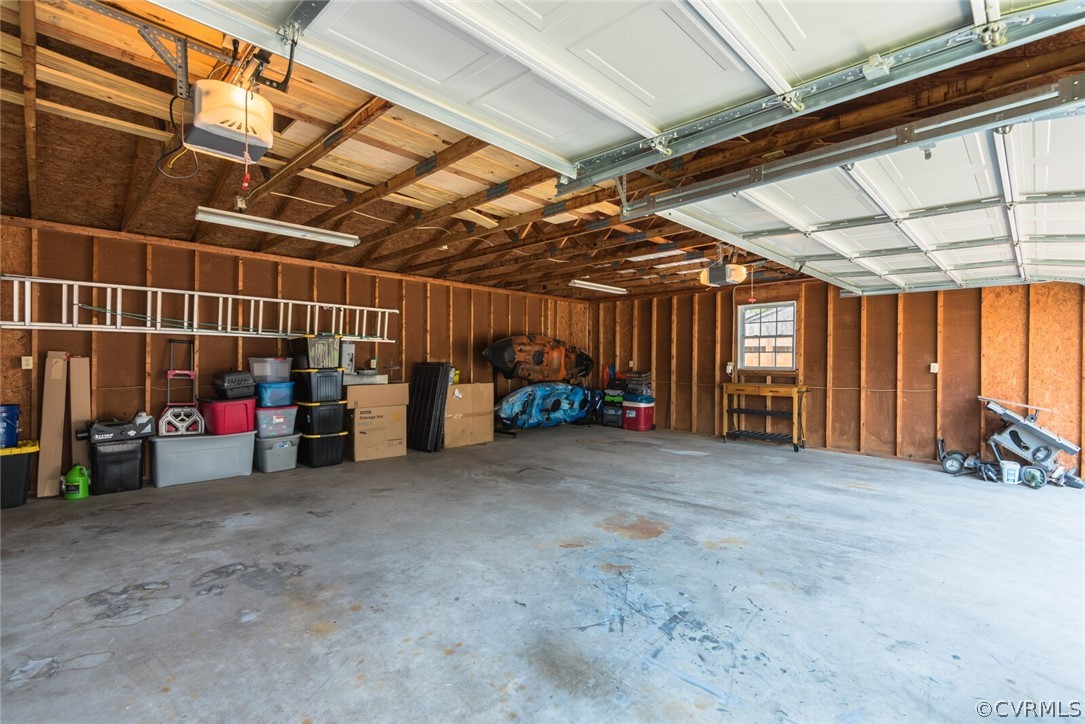 3136 Loganwood Dr
