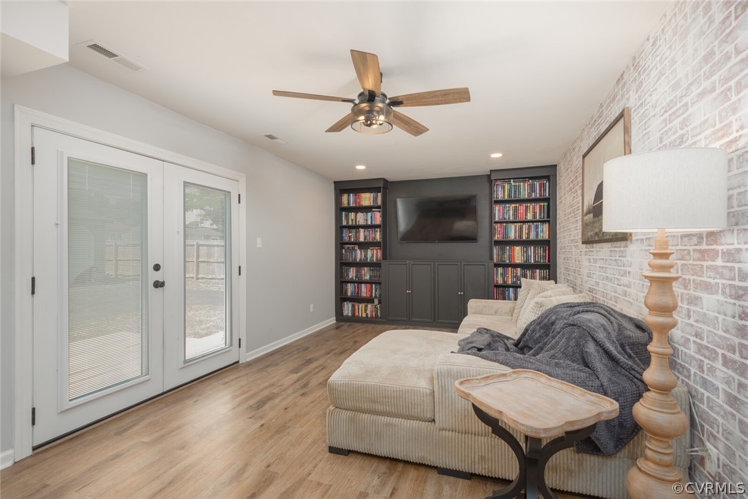 3136 Loganwood Dr