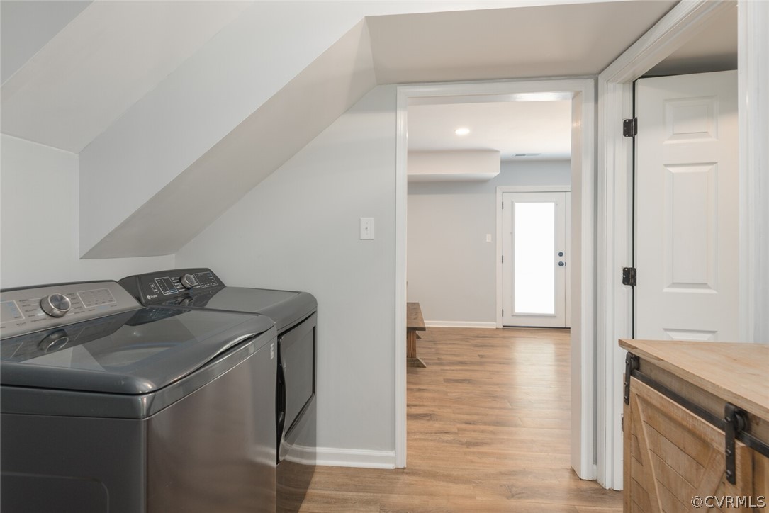 3136 Loganwood Dr