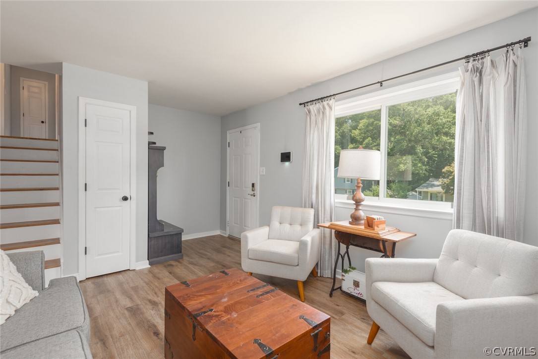 3136 Loganwood Dr