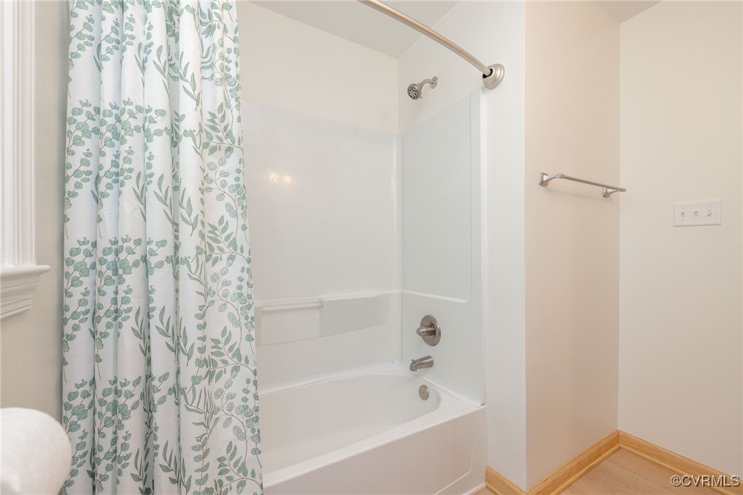 20711 Willowdale