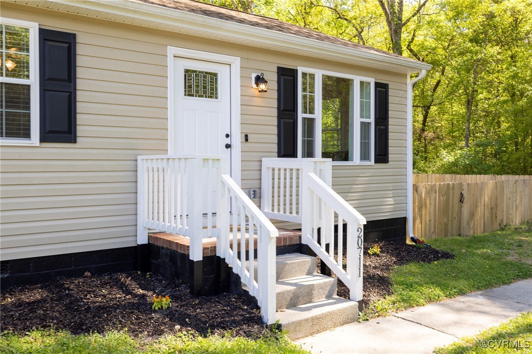 20711 Willowdale