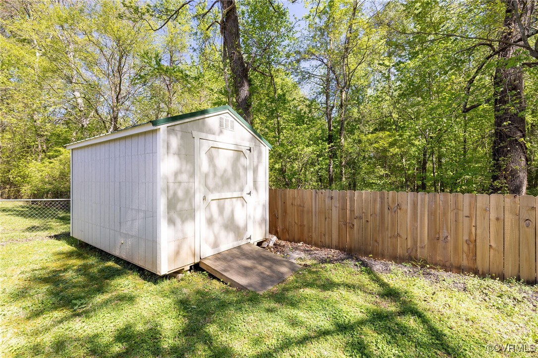 20711 Willowdale