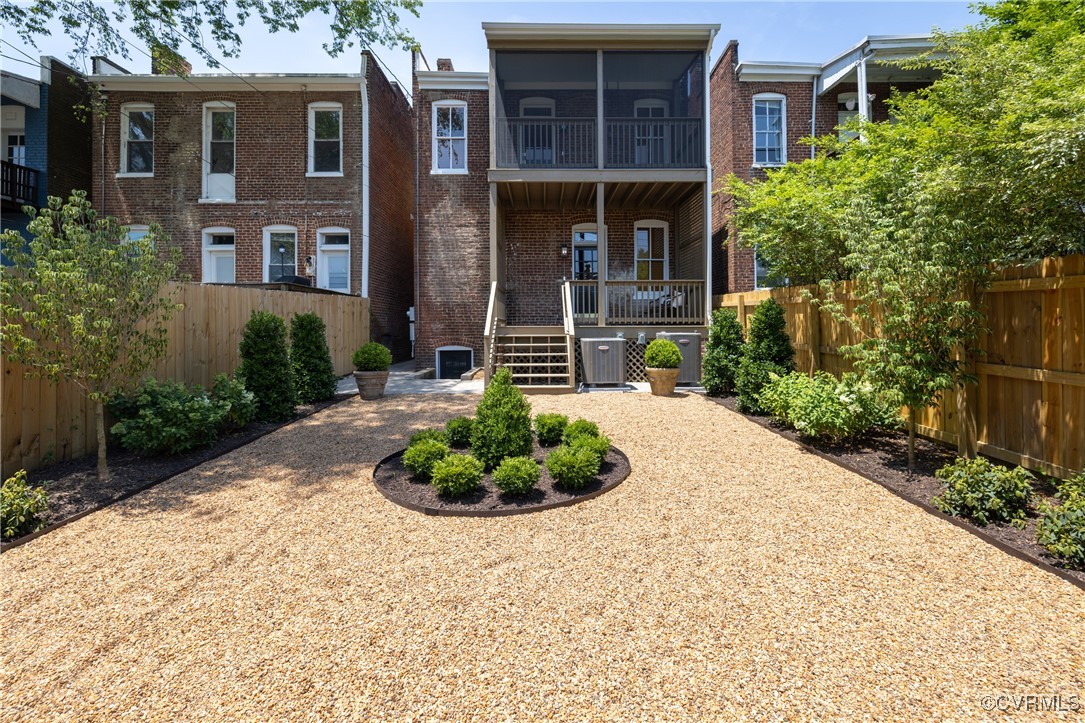 613 Chimborazo Blvd