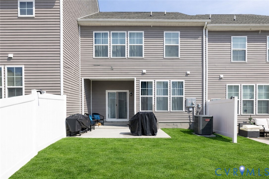 7710 Broadstairs Ln
