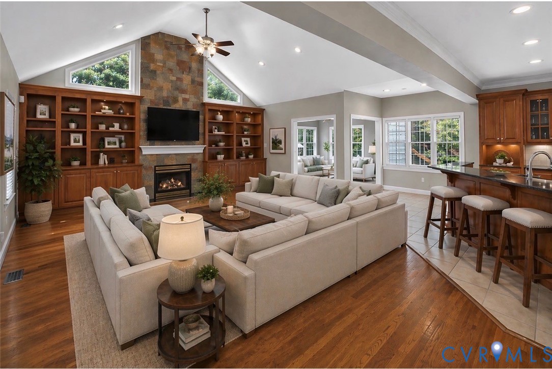 13501 Blue Heron Cir