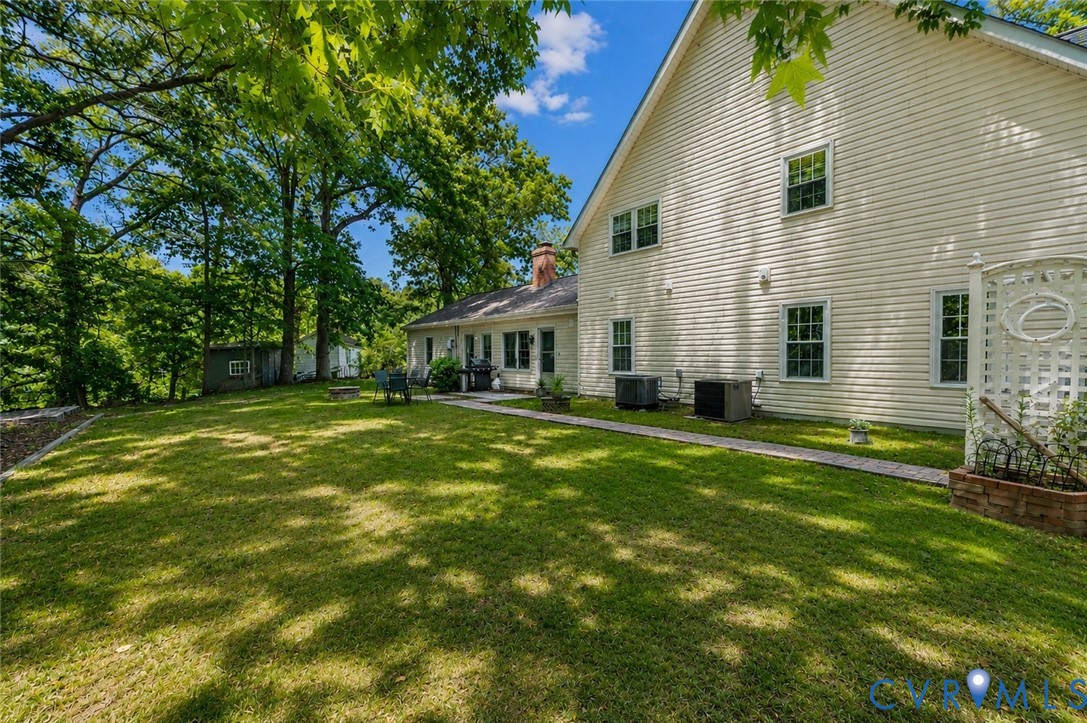 437 Plainview Rd