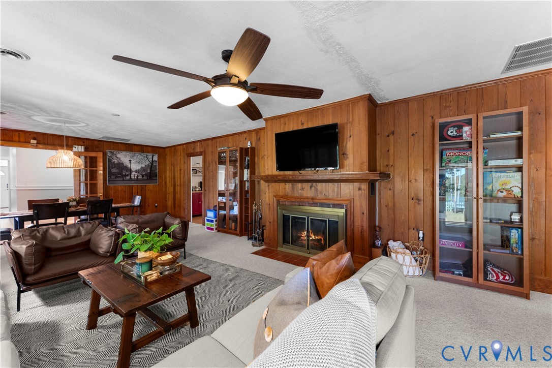 437 Plainview Rd