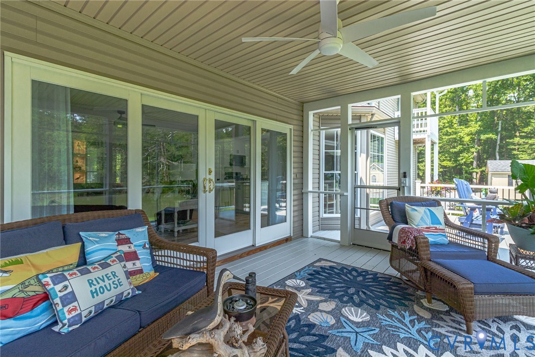 231 Canvasback Dr