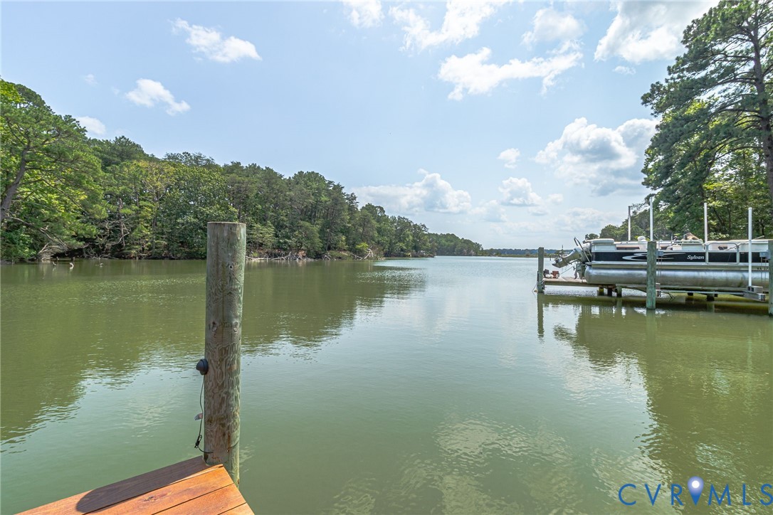231 Canvasback Dr