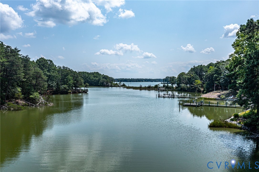231 Canvasback Dr