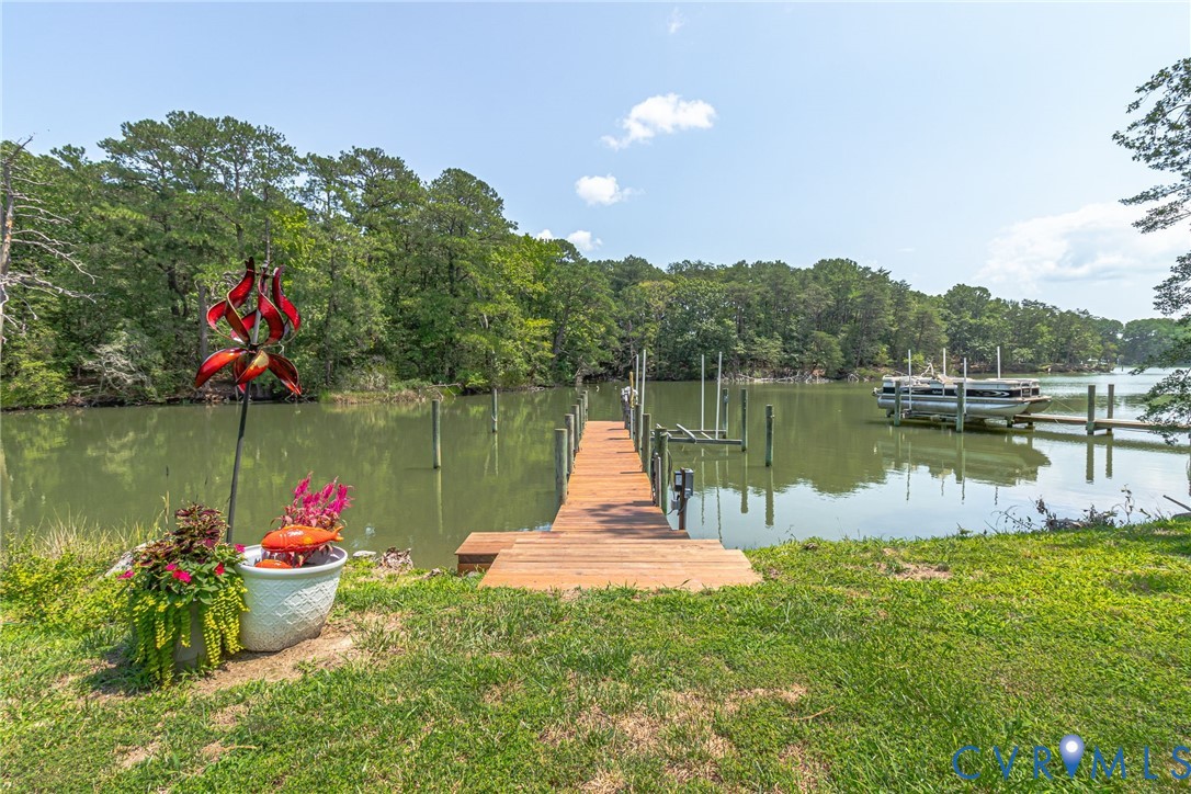 231 Canvasback Dr