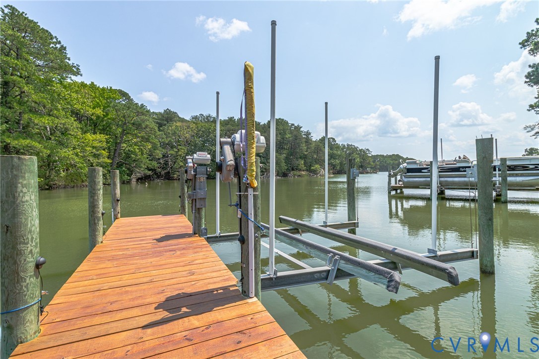 231 Canvasback Dr