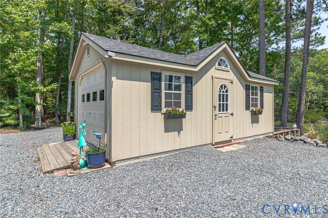 231 Canvasback Dr