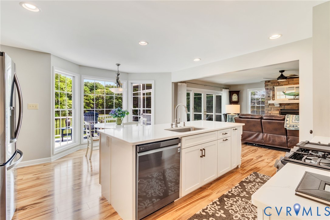 231 Canvasback Dr