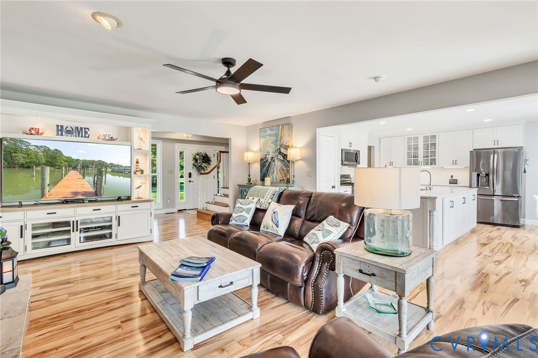 231 Canvasback Dr