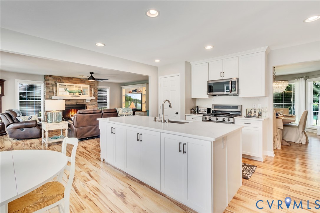 231 Canvasback Dr