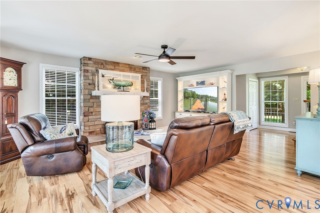 231 Canvasback Dr