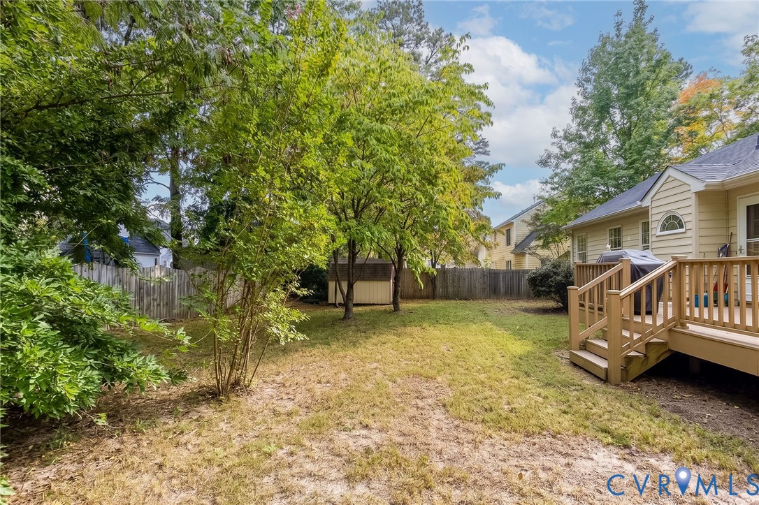 7229 Pineleaf Dr