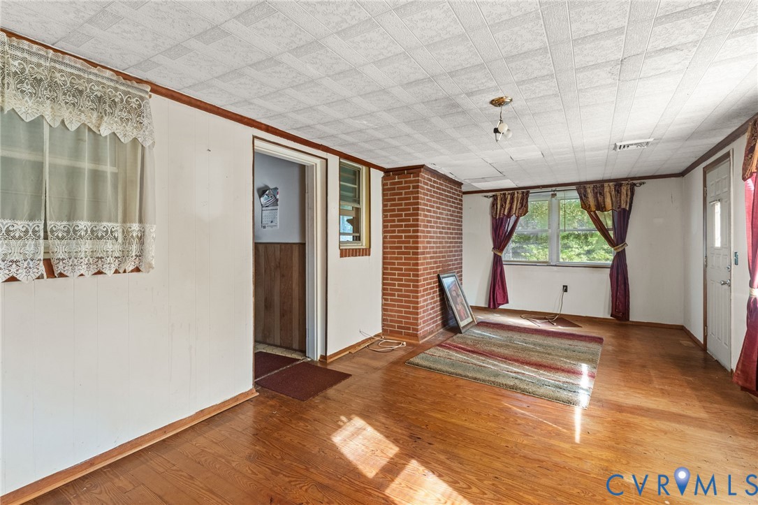 2187 Coles Point Rd