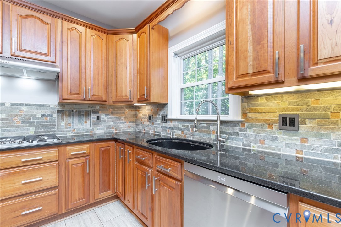 8206 Seaview Dr