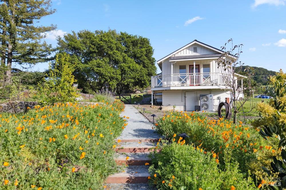 1180 Green Valley Rd