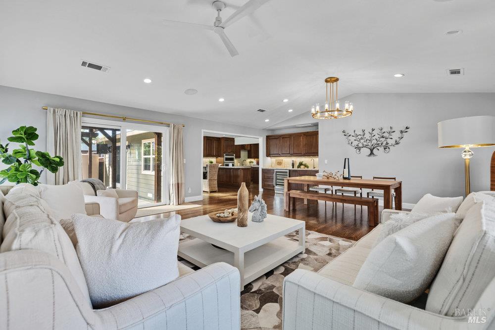 1022 Berry Lane