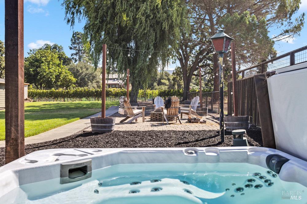 1022 Berry Lane