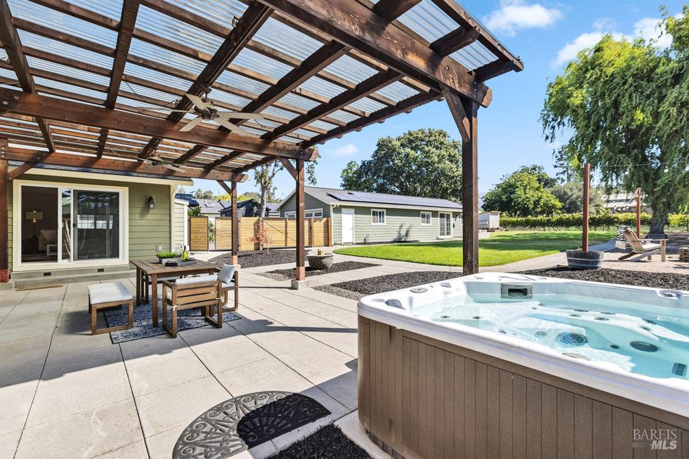 1022 Berry Lane