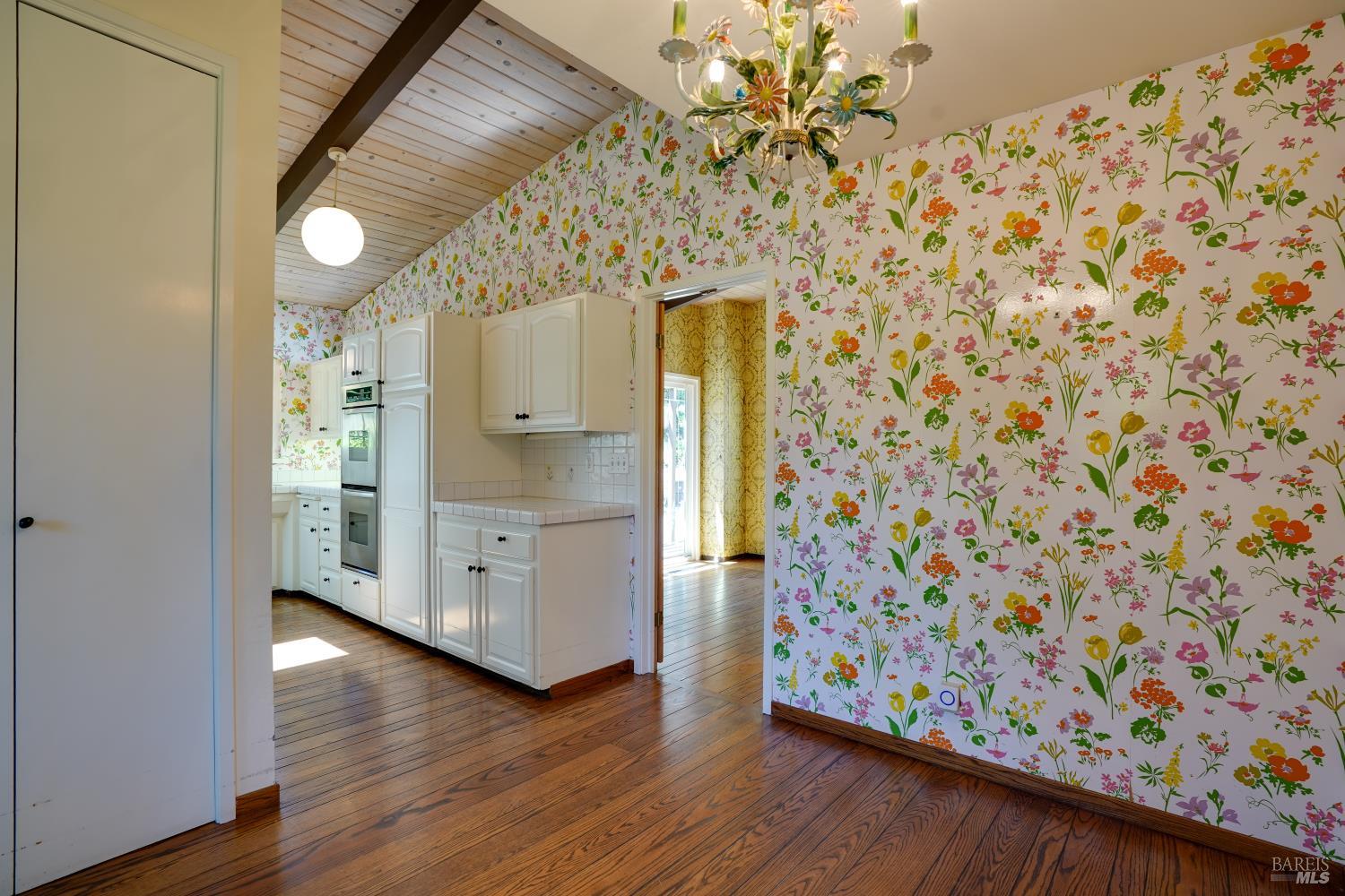 3 Oak Grove Way