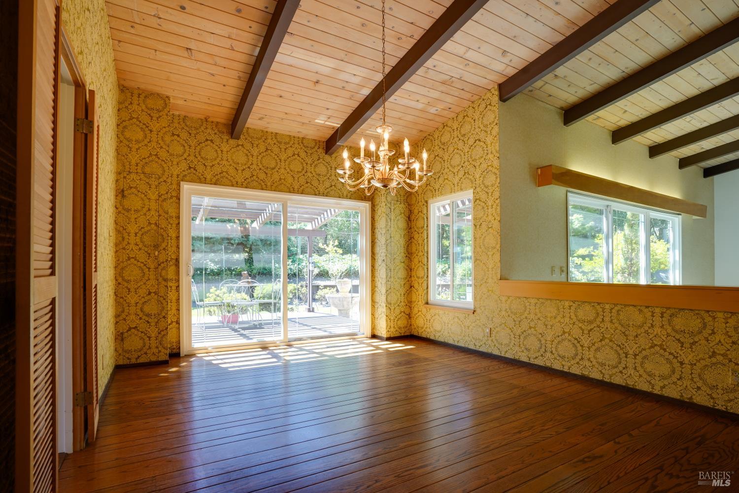 3 Oak Grove Way