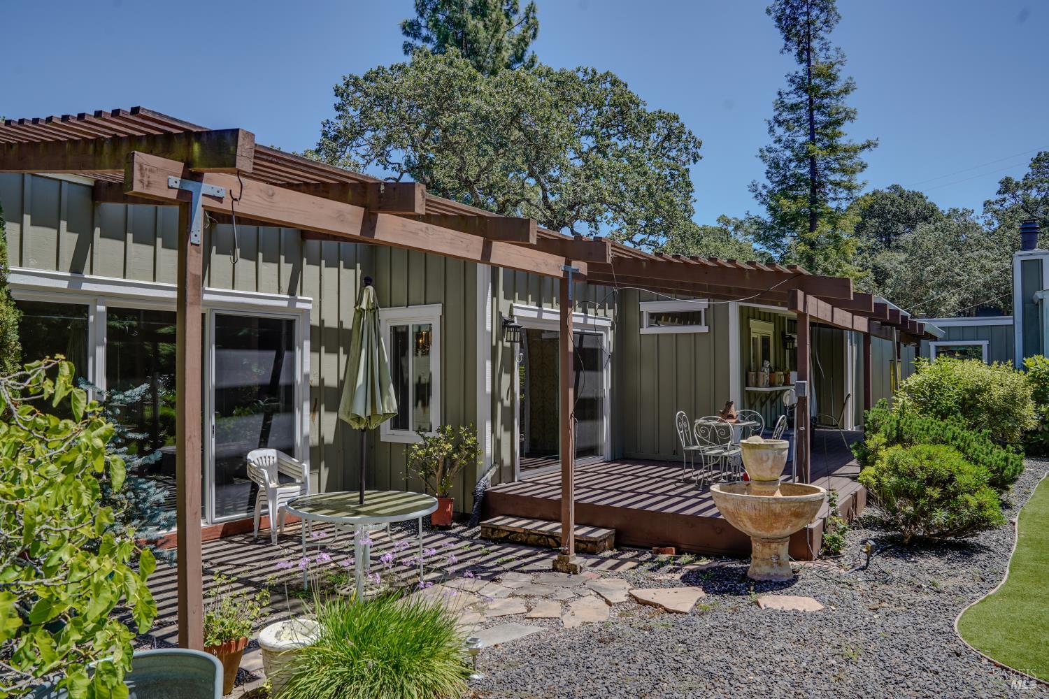 3 Oak Grove Way
